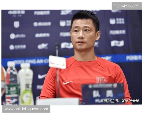 成都4号足球球星是谁 他在球队中的重要作用与表现分析